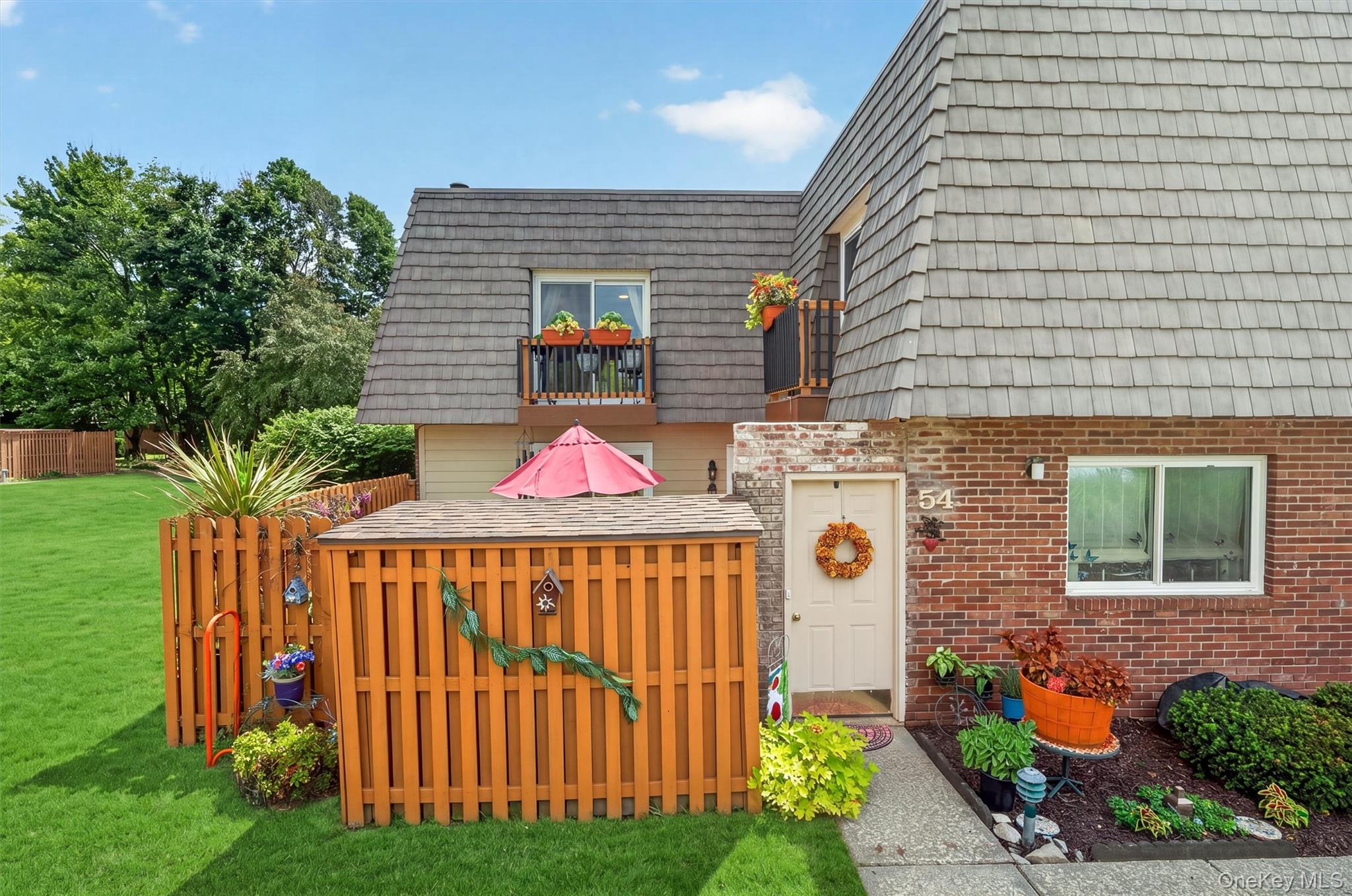 54 Laudaten Way