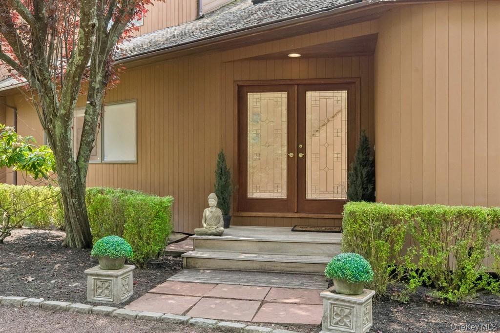 61 Hidden Cove Court