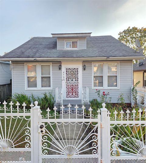Photo of 4528 Wilder Avenue, Bronx, NY 10466 (MLS # 927374)