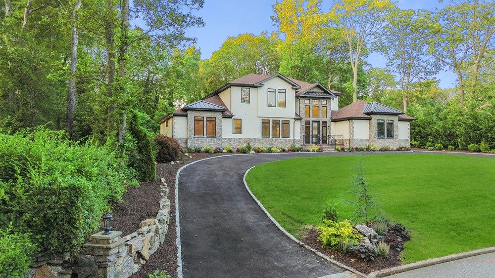 21 Arista Drive