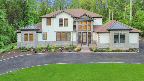 21 Arista Drive Dix Hills NY 11746