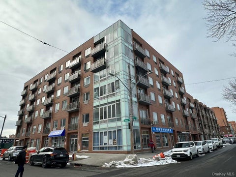 Condo For Sale - 13621 Latimer Place #6G<br/> Flushing, NY 11354