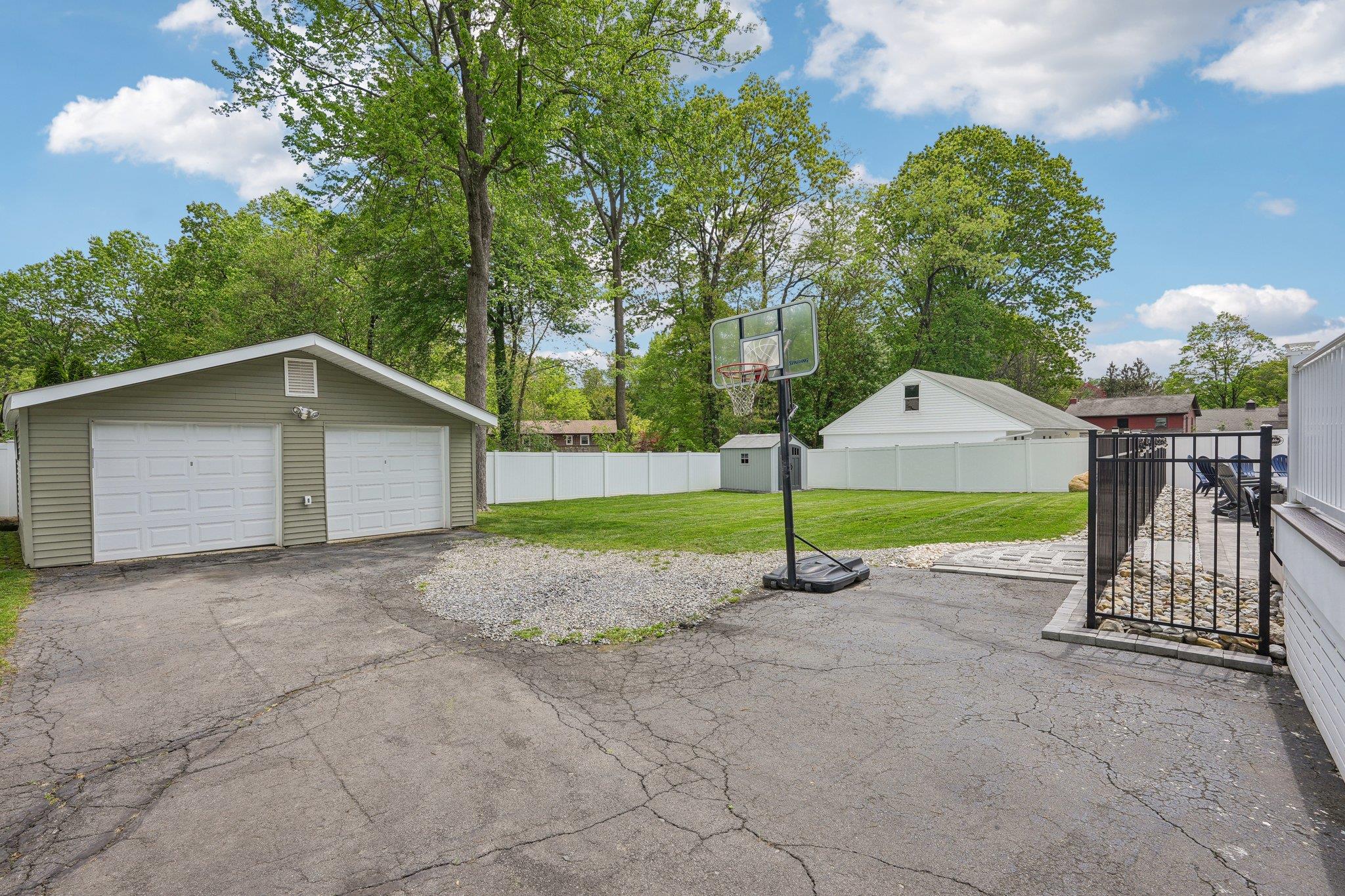 166 Red Hill Road, New City, New York image 37