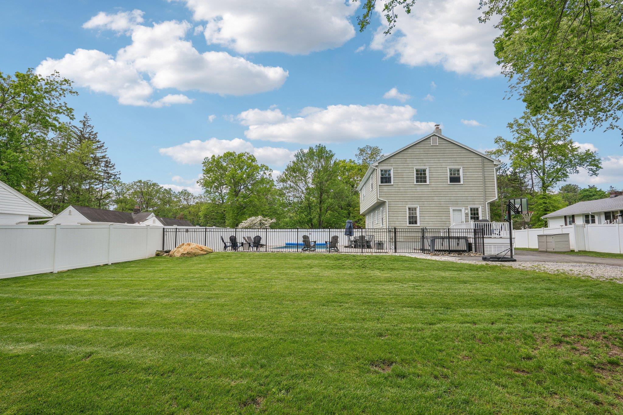 166 Red Hill Road, New City, New York image 33