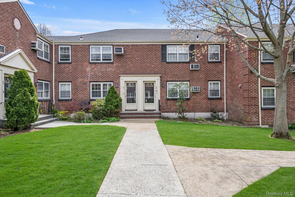 Photo of 6939 213th Street #218, Oakland Gardens, NY 11364 (MLS # 987678)