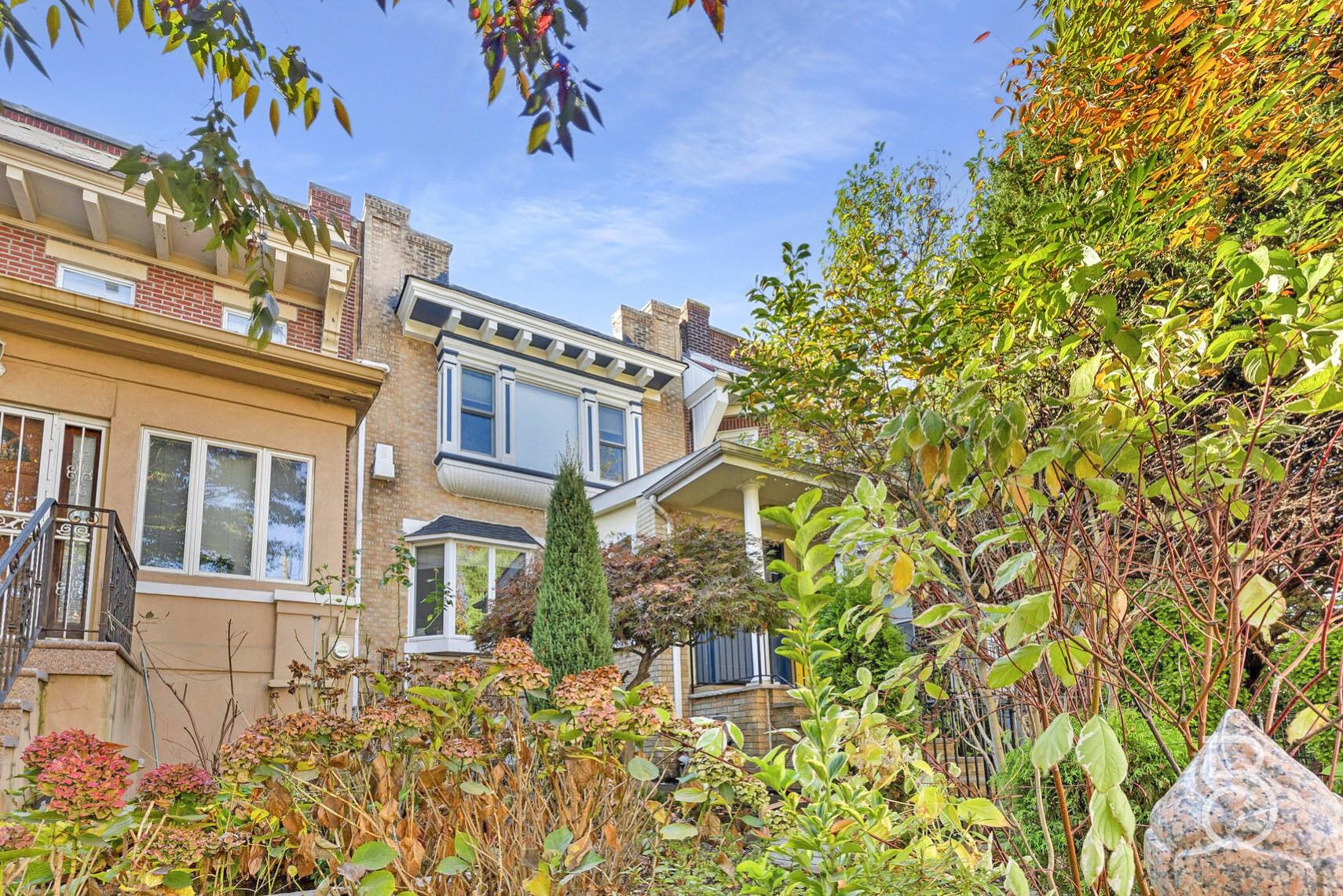 25-08 Ditmars Boulevard, Astoria, New York image 25