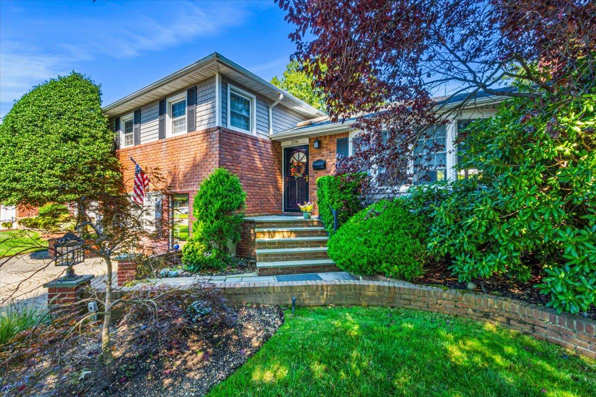 3781 Martin Court, Seaford, New York image 36
