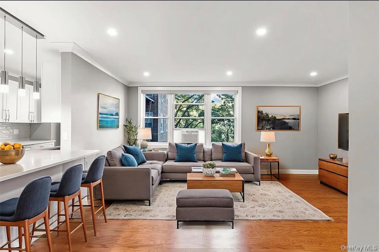 1133 Midland Avenue 2C