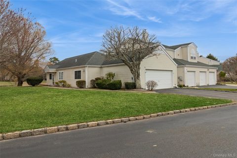 Photo of 202 Gothic Circle, Manorville, NY 11949 (MLS # 976114)