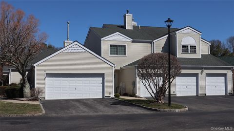 Condo For Sale - 202 Gothic Circle<br/> Manorville, NY 11949