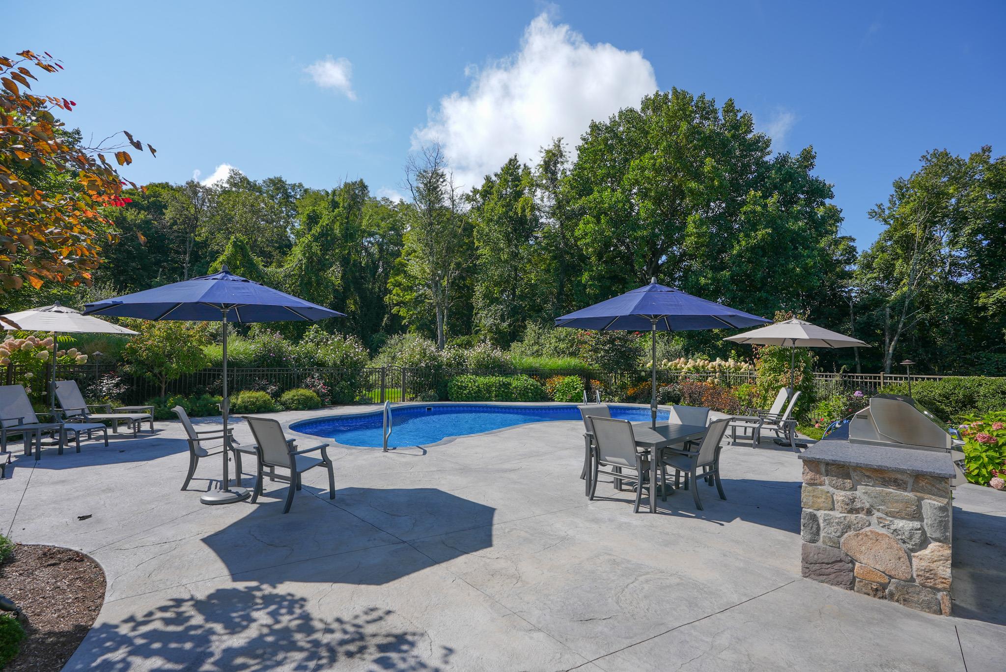 21 Brady Brook Farm Road, Pawling, New York image 3