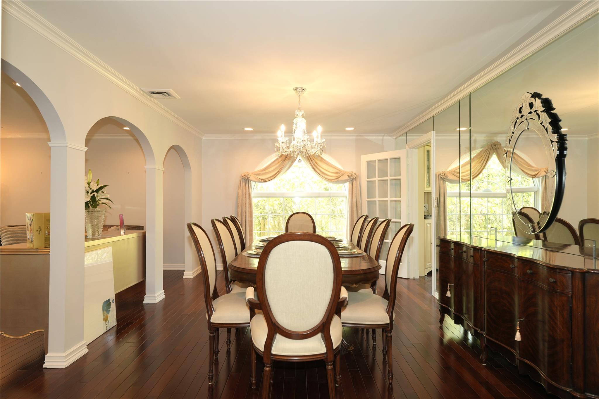 5 Samuel Court, Syosset, New York image 6
