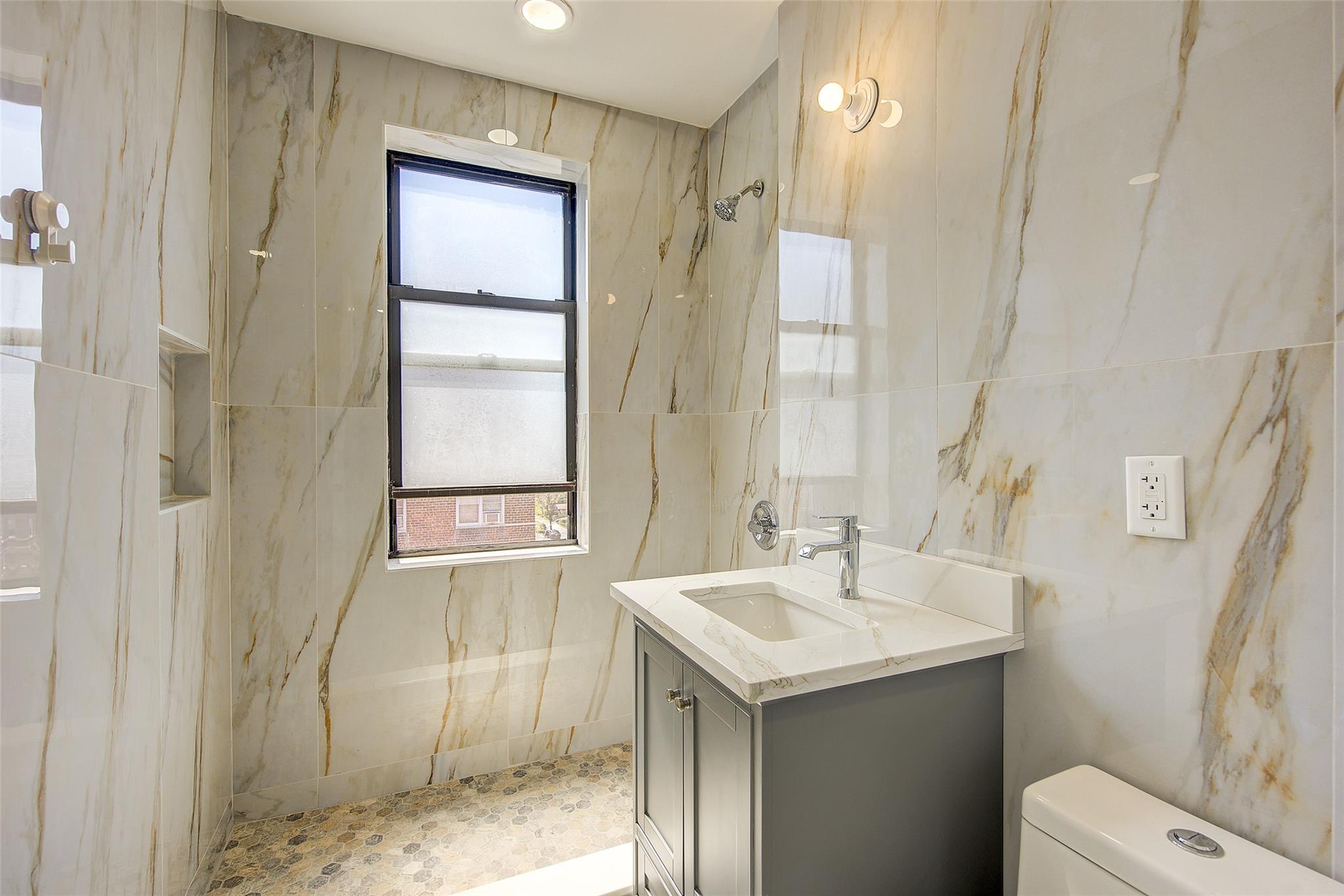 100-10 67th Road #5H, Forest Hills, New York image 24