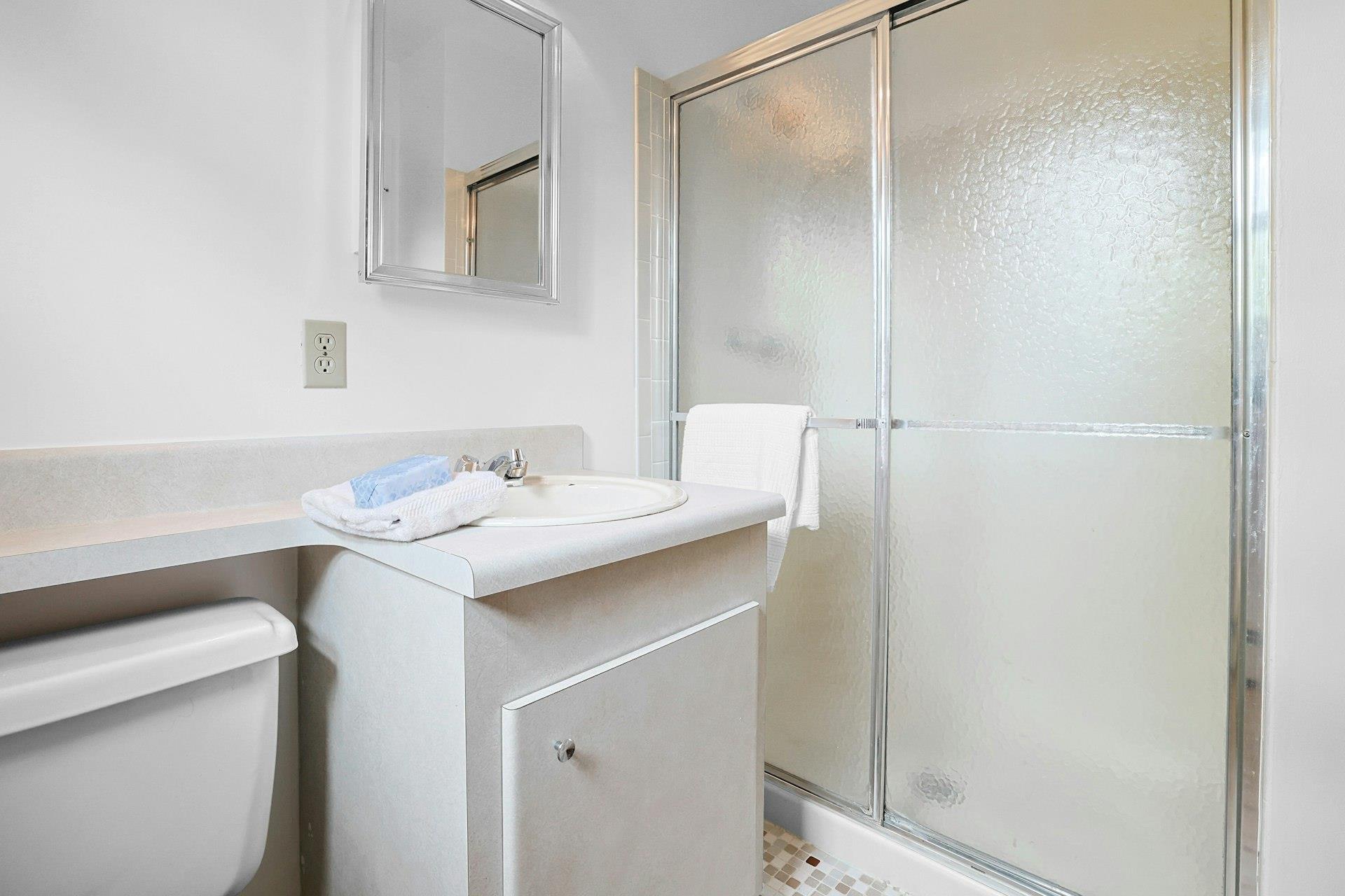 16 Quincy Lane, White Plains, New York image 23