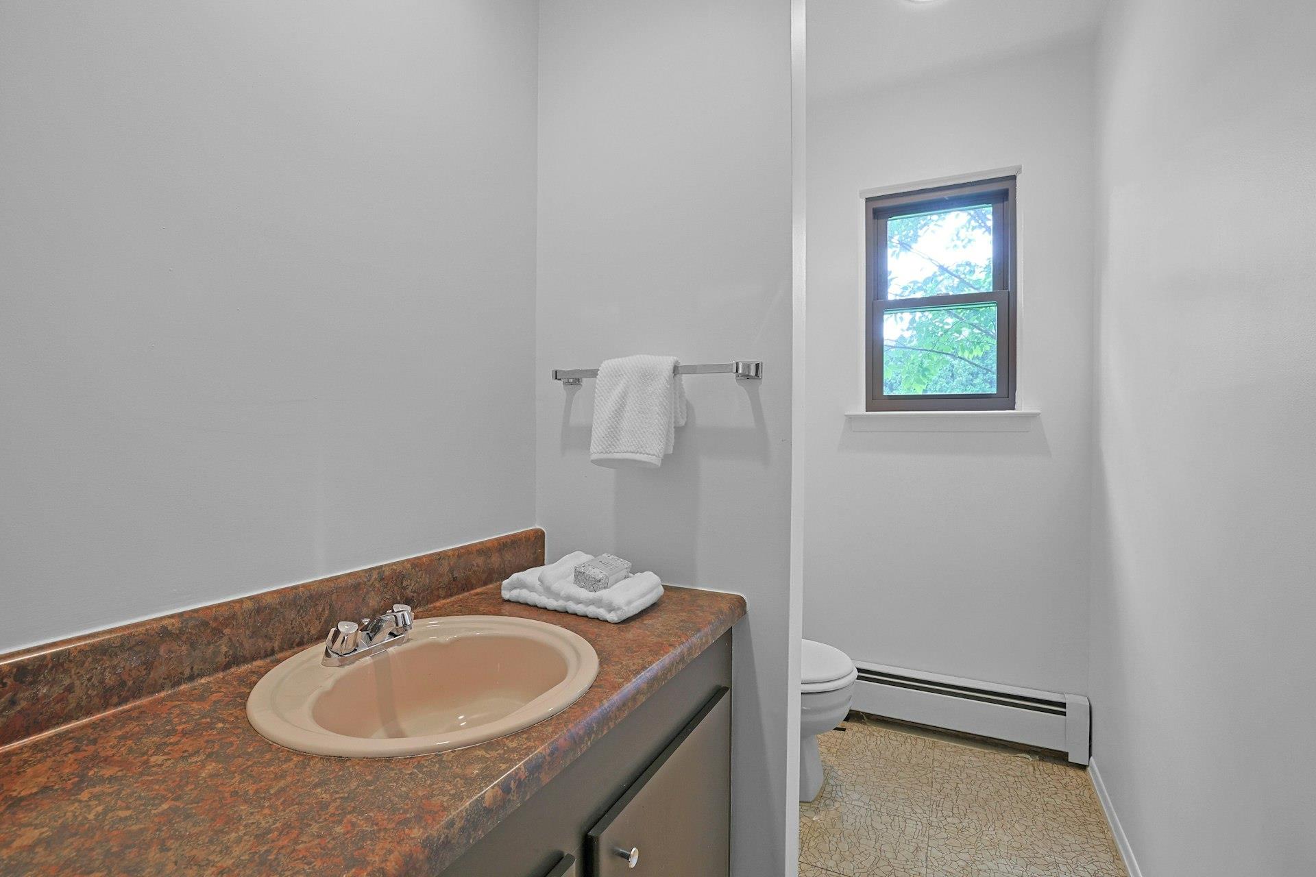 16 Quincy Lane, White Plains, New York image 21