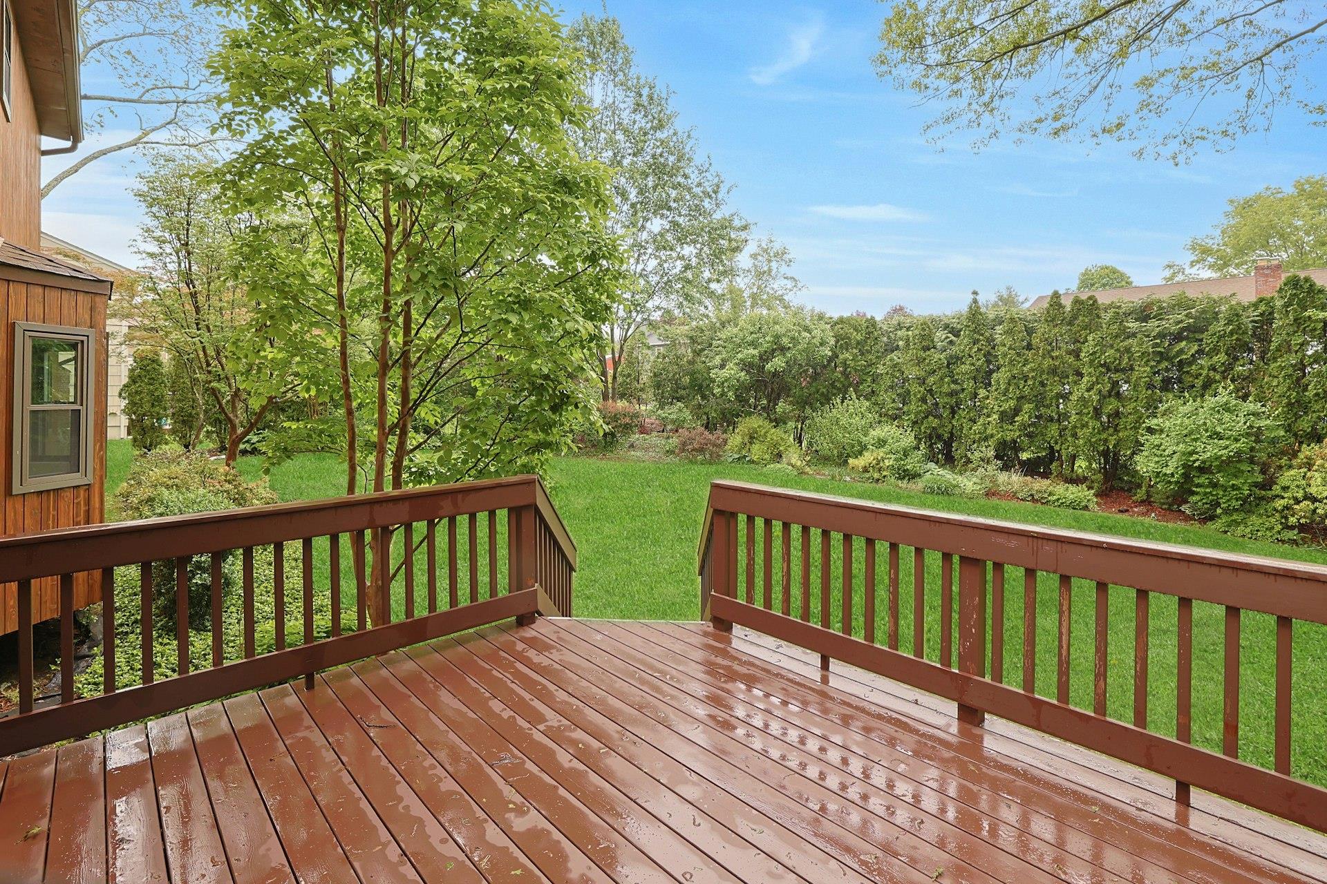 16 Quincy Lane, White Plains, New York image 24