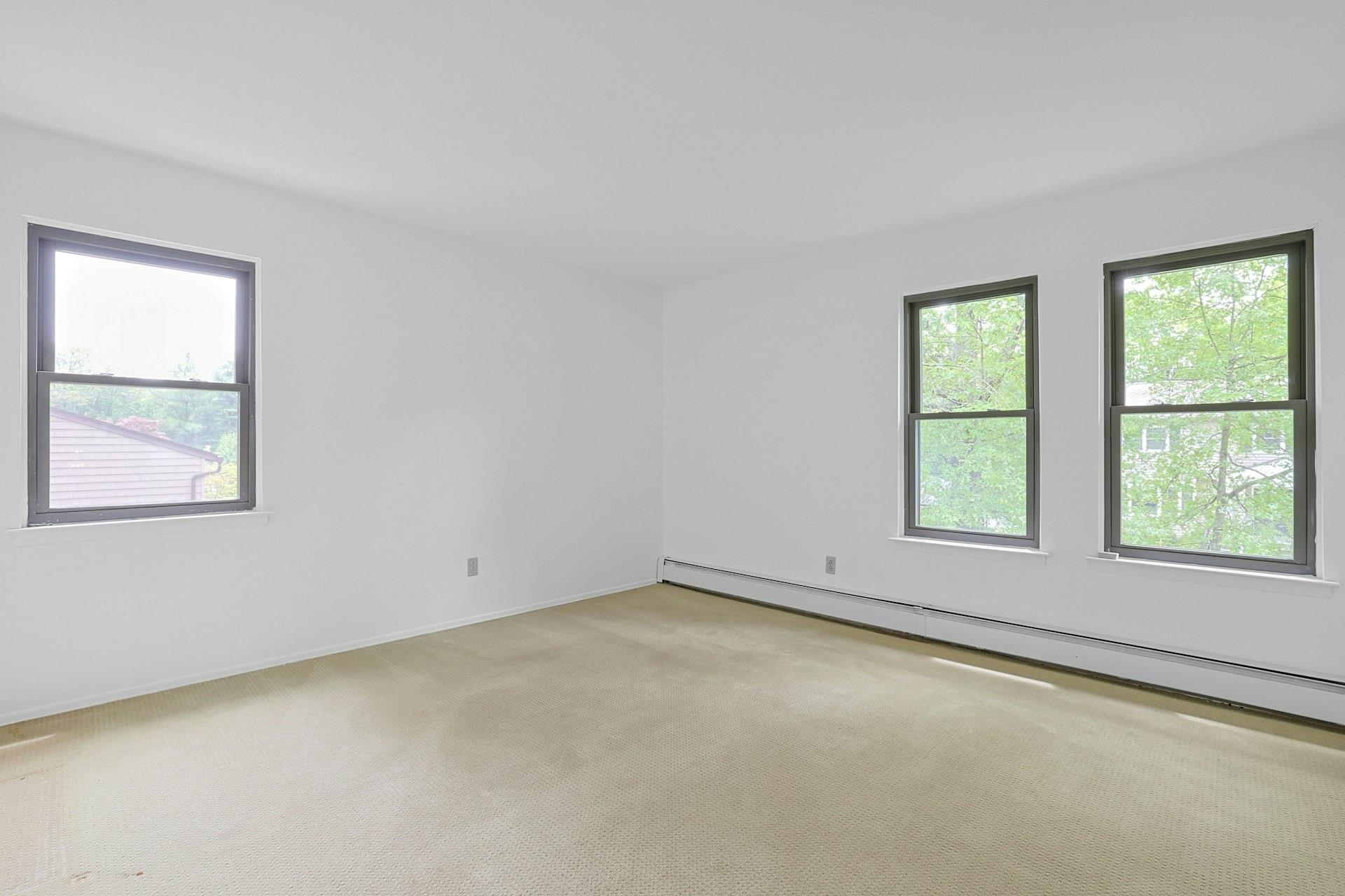 16 Quincy Lane, White Plains, New York image 14