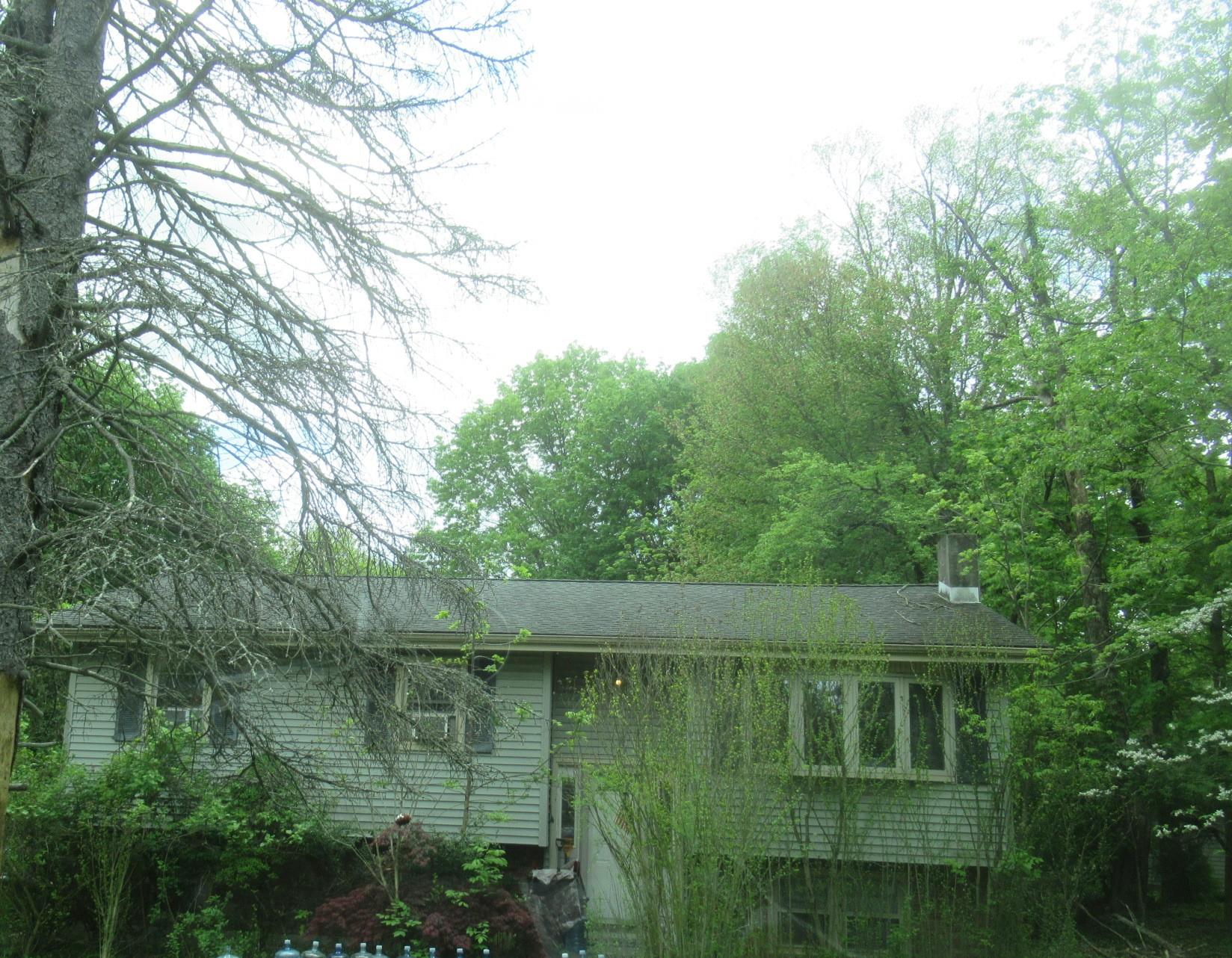 Photo 1 of 11 Dering Lane  #15, East Hampton, NY, $1,249,000, Web #: 876507