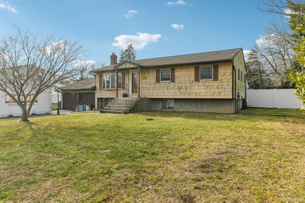 Photo of 44 Nadine Lane, Port Jefferson Station, NY 11776 (MLS # 949363)