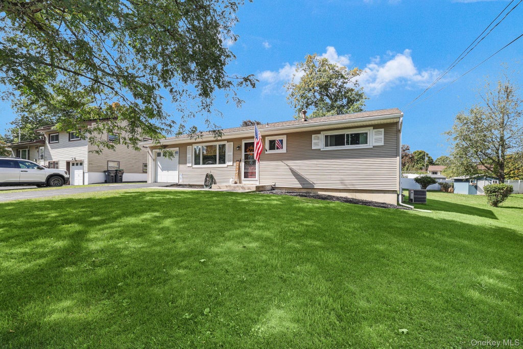 Photo of 8 Keystone Park, Middletown, NY 10940 (MLS # 1055264)