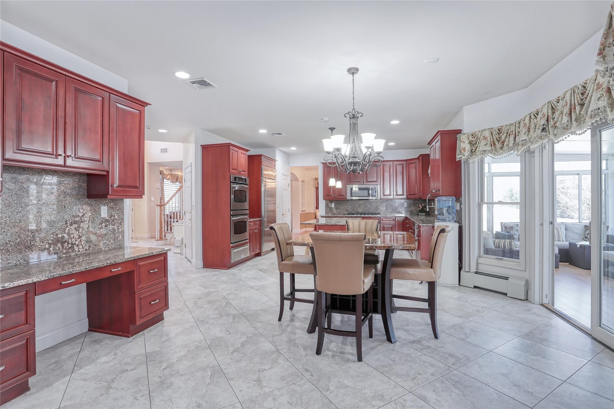 25 Charnwood Drive, Suffern, New York image 9