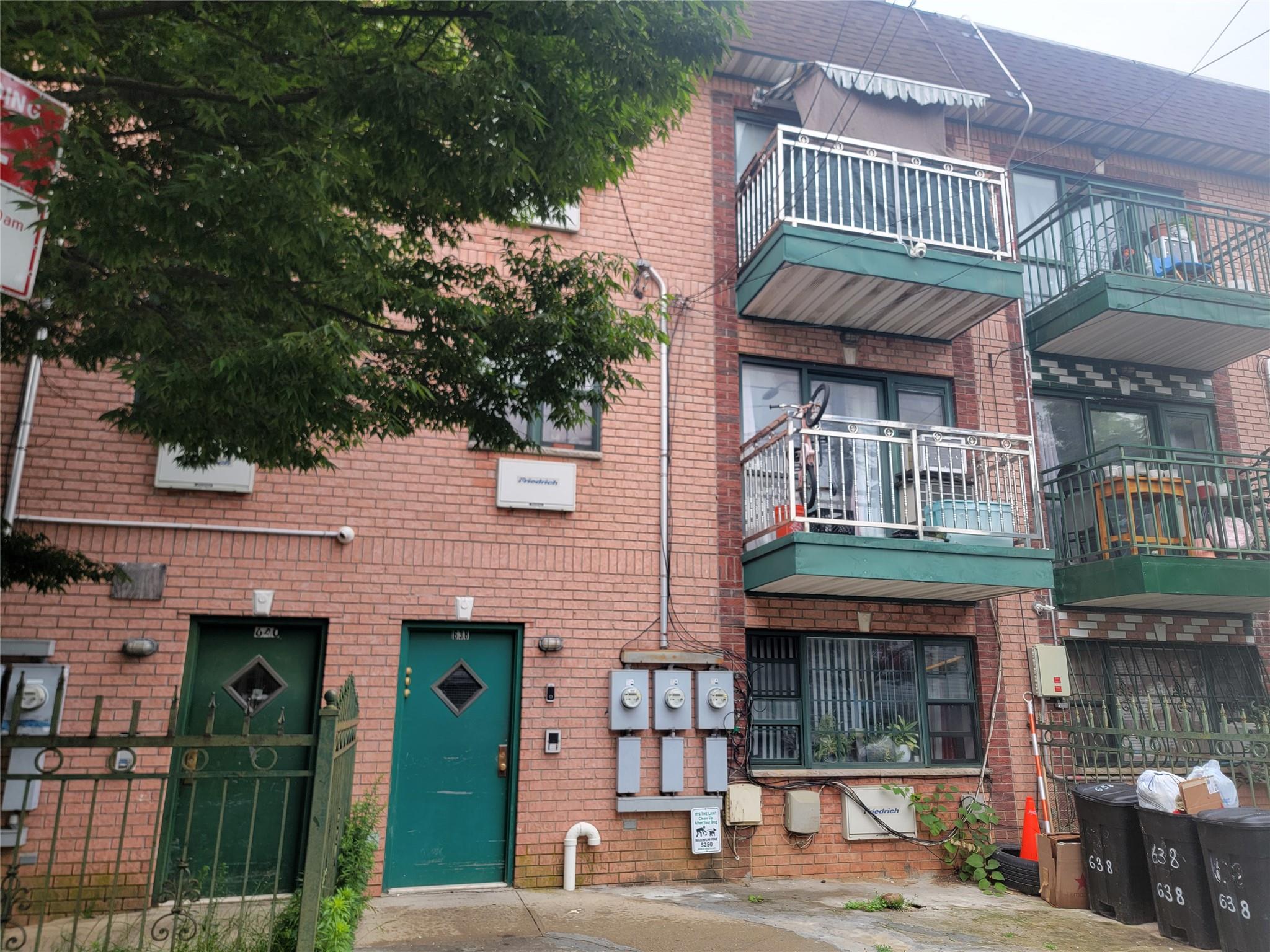 Property for Sale at Grassmere Terrace, Far Rockaway, Queens, NY - Bedrooms: 9 
Bathrooms: 6  - $995,000