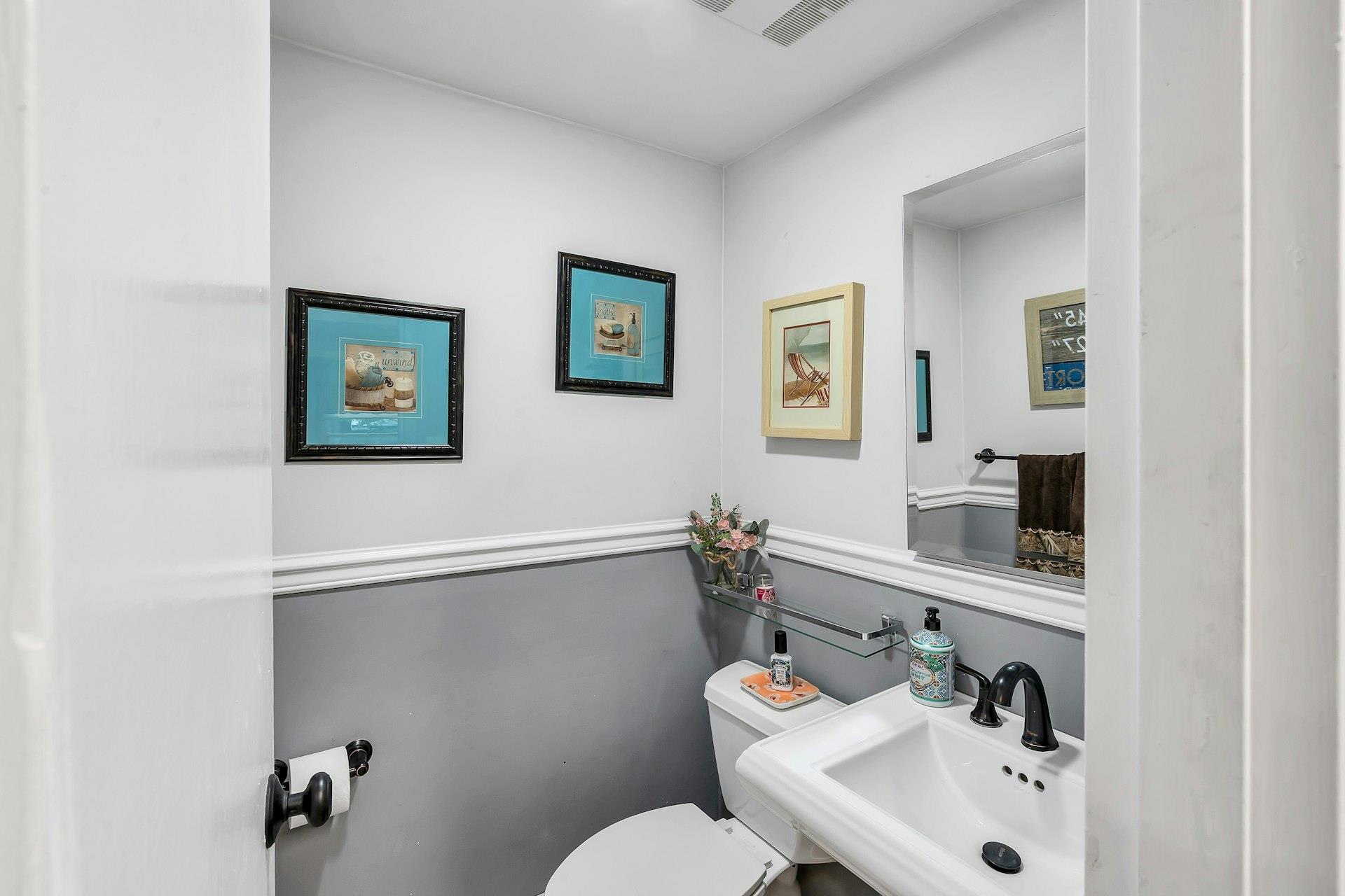 25 Tideway Lane, East Northport, New York image 14