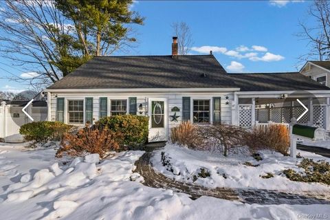 15 Primrose Lane Levittown NY 11756