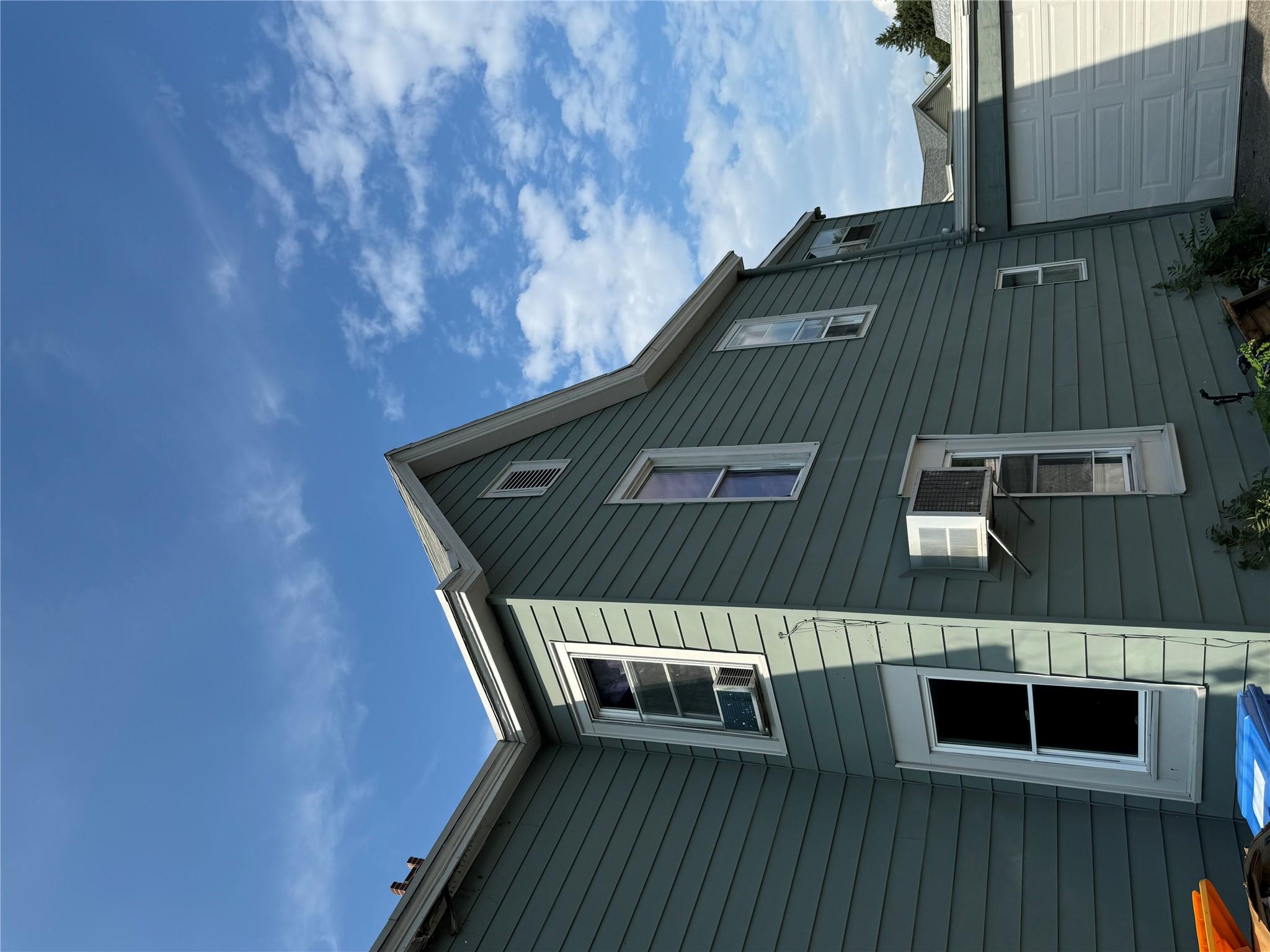 Kingston, New York 12401, United States, 5 Bedrooms Bedrooms, ,2 BathroomsBathrooms,Residential,Active,80509