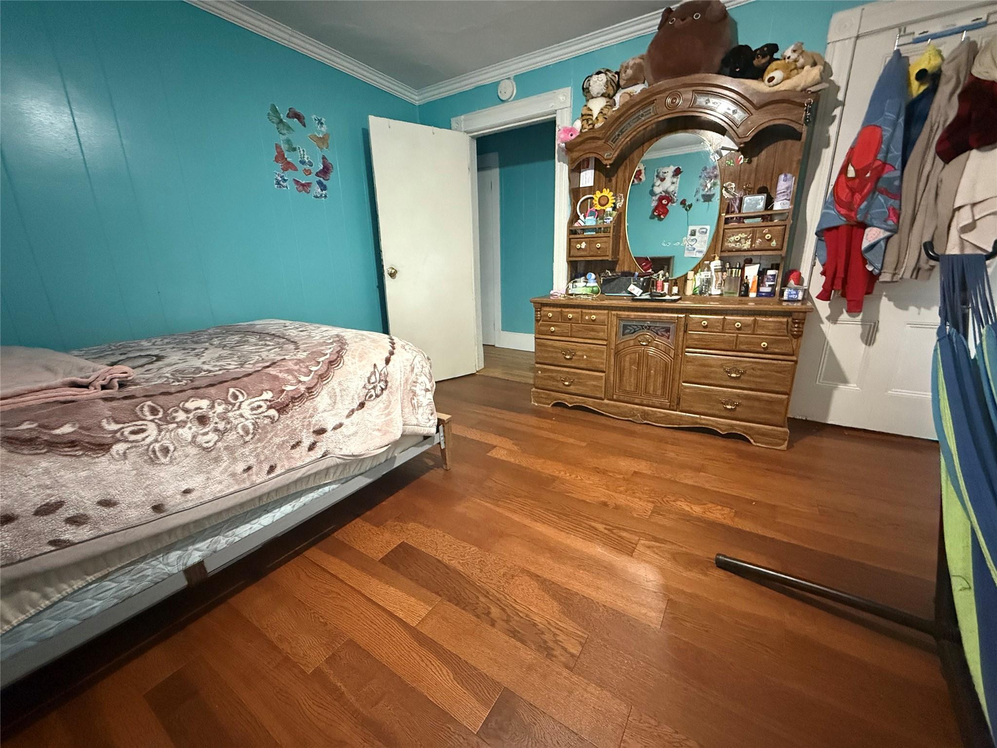 Kingston, New York 12401, United States, 5 Bedrooms Bedrooms, ,2 BathroomsBathrooms,Residential,Active,80509