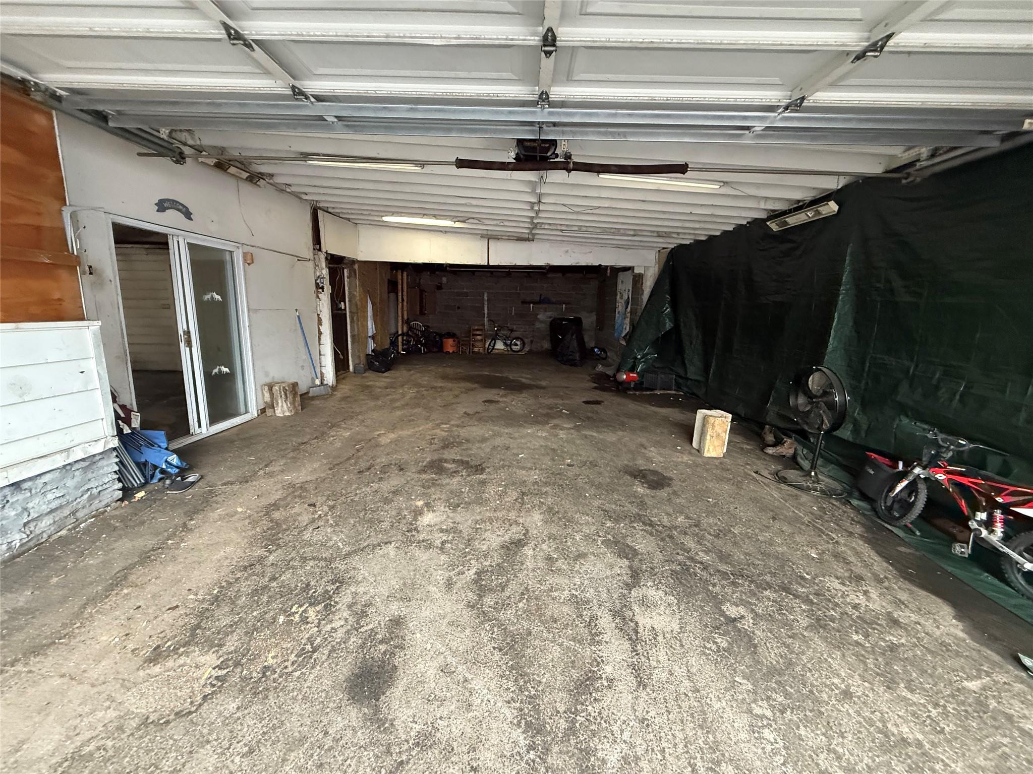 Kingston, New York 12401, United States, 5 Bedrooms Bedrooms, ,2 BathroomsBathrooms,Residential,Active,80509