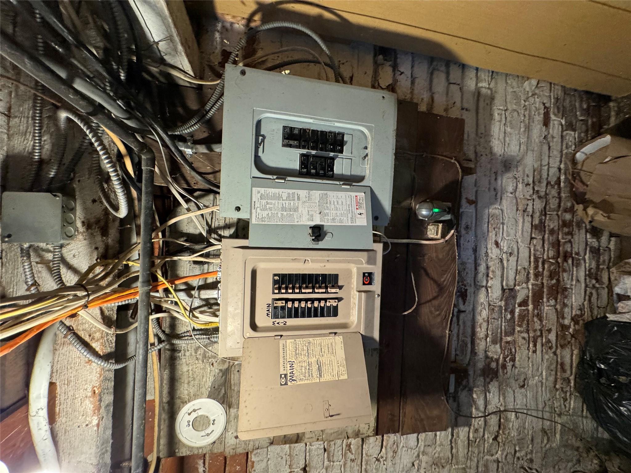 Kingston, New York 12401, United States, 5 Bedrooms Bedrooms, ,2 BathroomsBathrooms,Residential,Active,80509