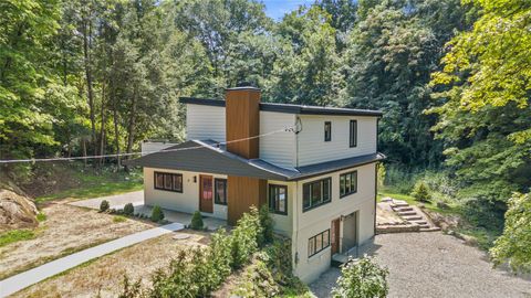 Tiny photo for 10 Wood Dale Avenue, Croton-on-Hudson, NY 10520 (MLS # 890807)