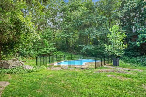 Tiny photo for 10 Wood Dale Avenue, Croton-on-Hudson, NY 10520 (MLS # 890807)