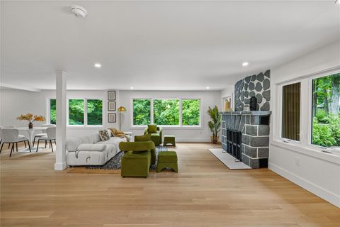 Tiny photo for 10 Wood Dale Avenue, Croton-on-Hudson, NY 10520 (MLS # 890807)