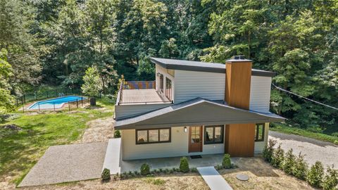 Photo for 10 Wood Dale Avenue, Croton-on-Hudson, NY 10520 (MLS # 890807)