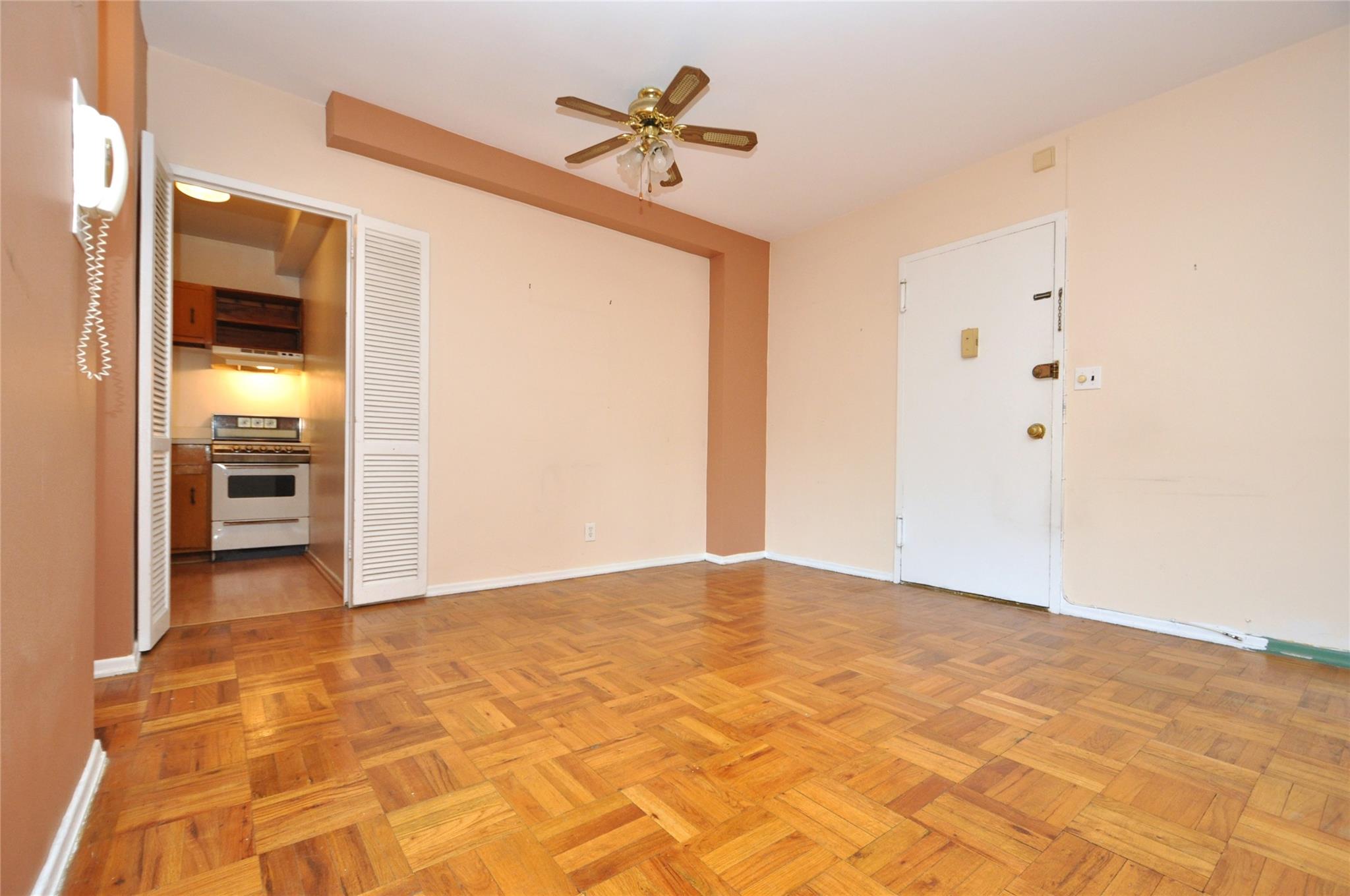 Scarsdale, New York 10583, United States, ,1 BathroomBathrooms,Residential,Active,150323