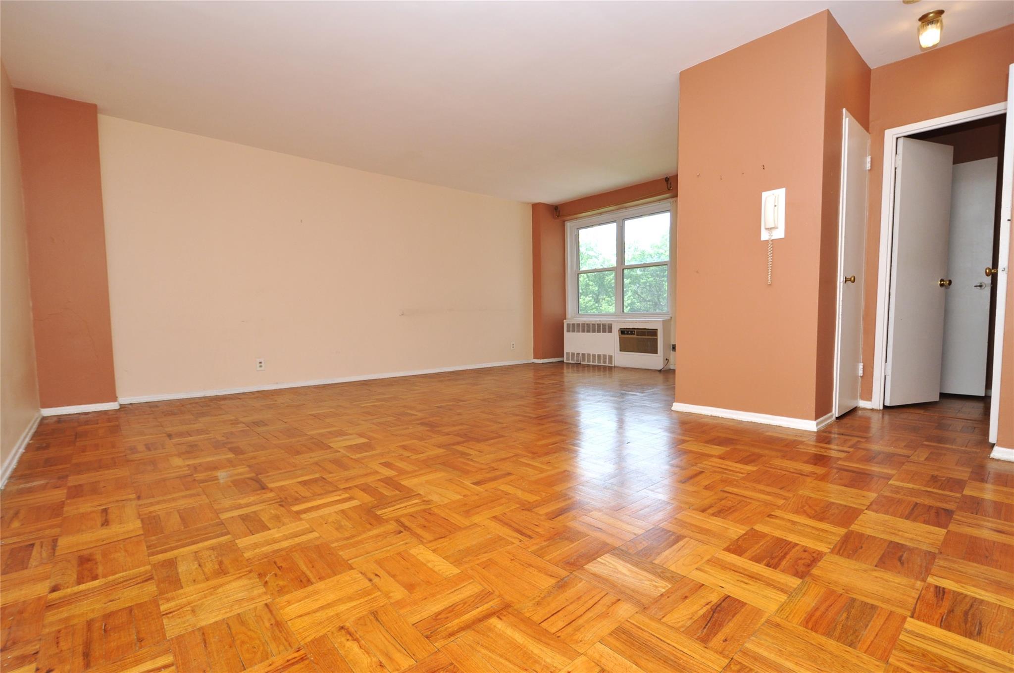 Scarsdale, New York 10583, United States, ,1 BathroomBathrooms,Residential,Active,150323