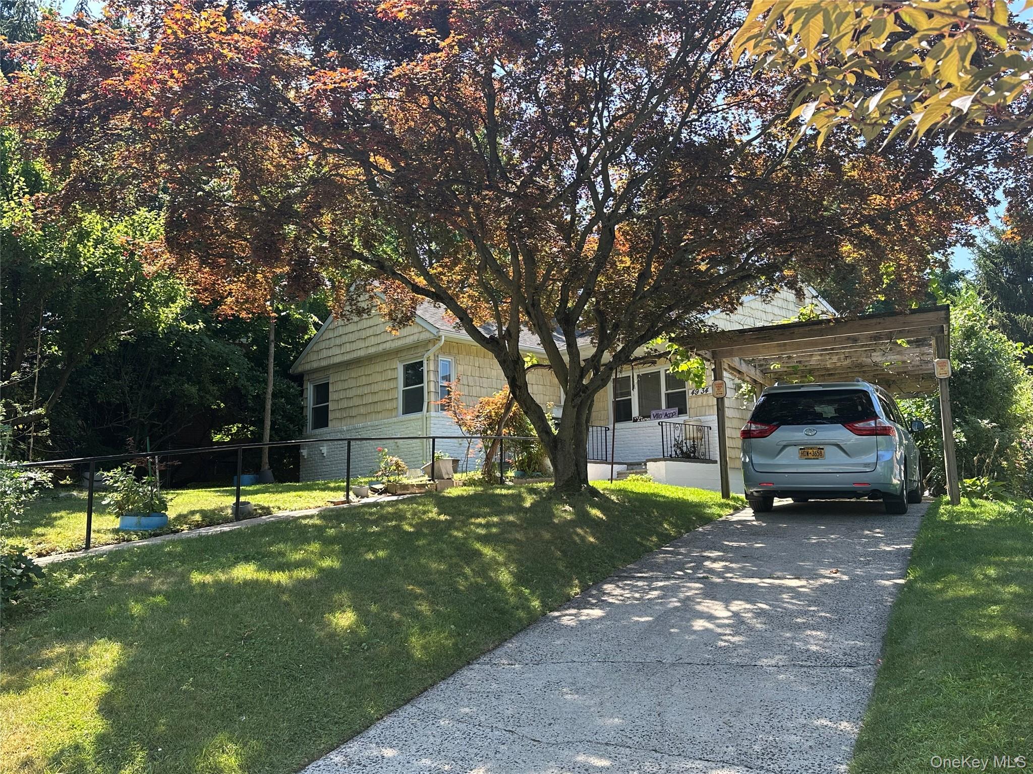 4934 Little Neck Parkway