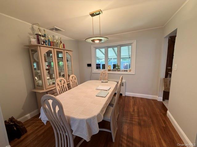 20 Gainsboro Lane