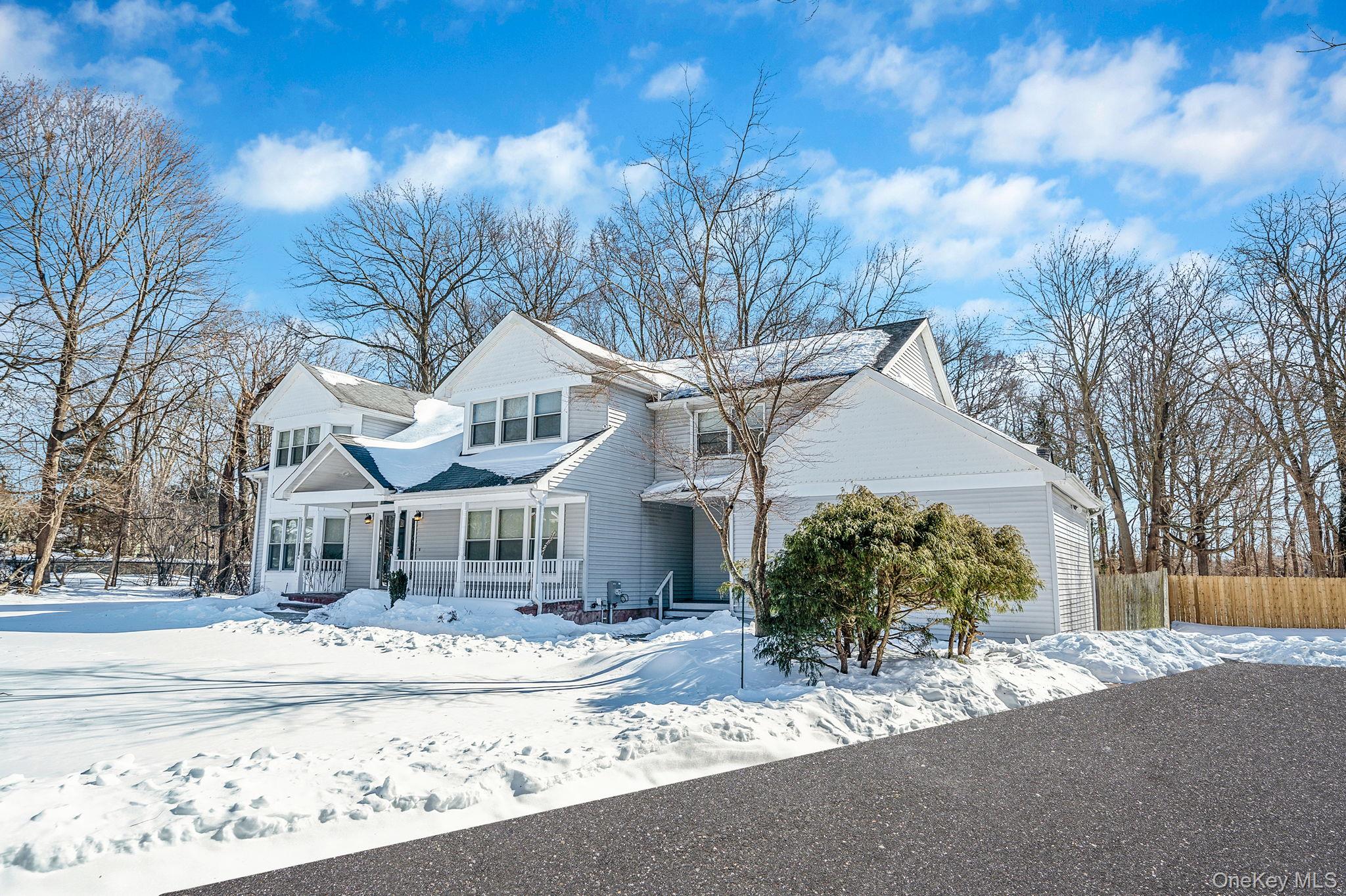 1944 Wading River Manor Road