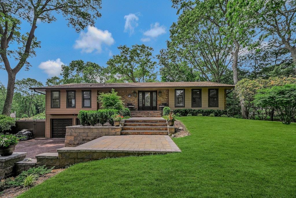 Property for Sale at Woodland Lane, Smithtown, Hamptons, NY - Bedrooms: 5 
Bathrooms: 3  - $1,250,000