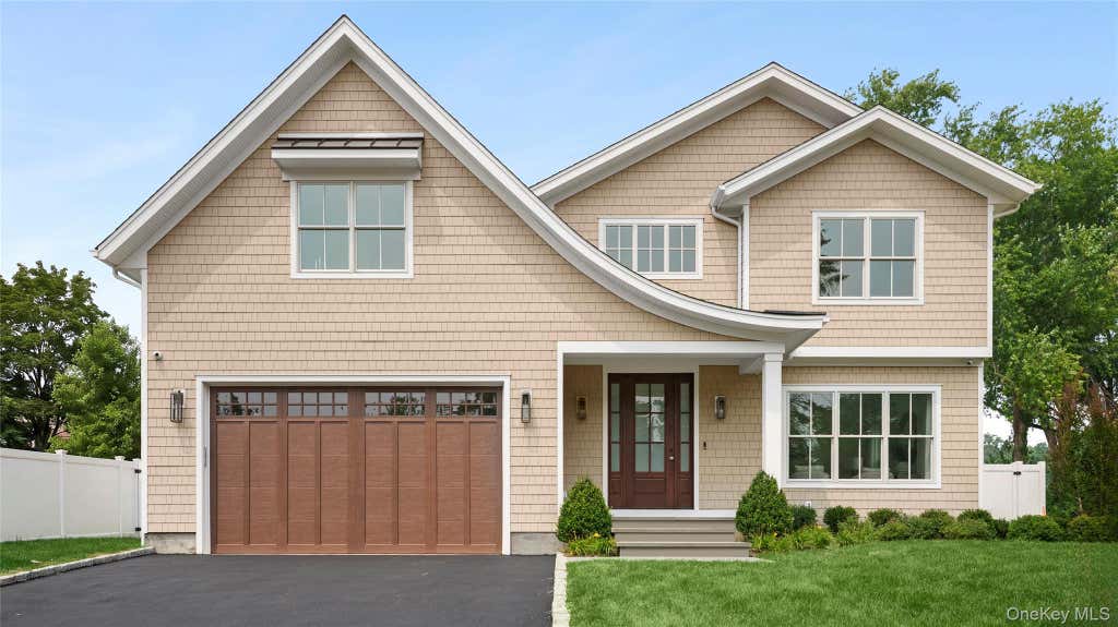Photo of 738 Motts Cove Road N, Glen Head, NY 11545 (MLS # 1023631)