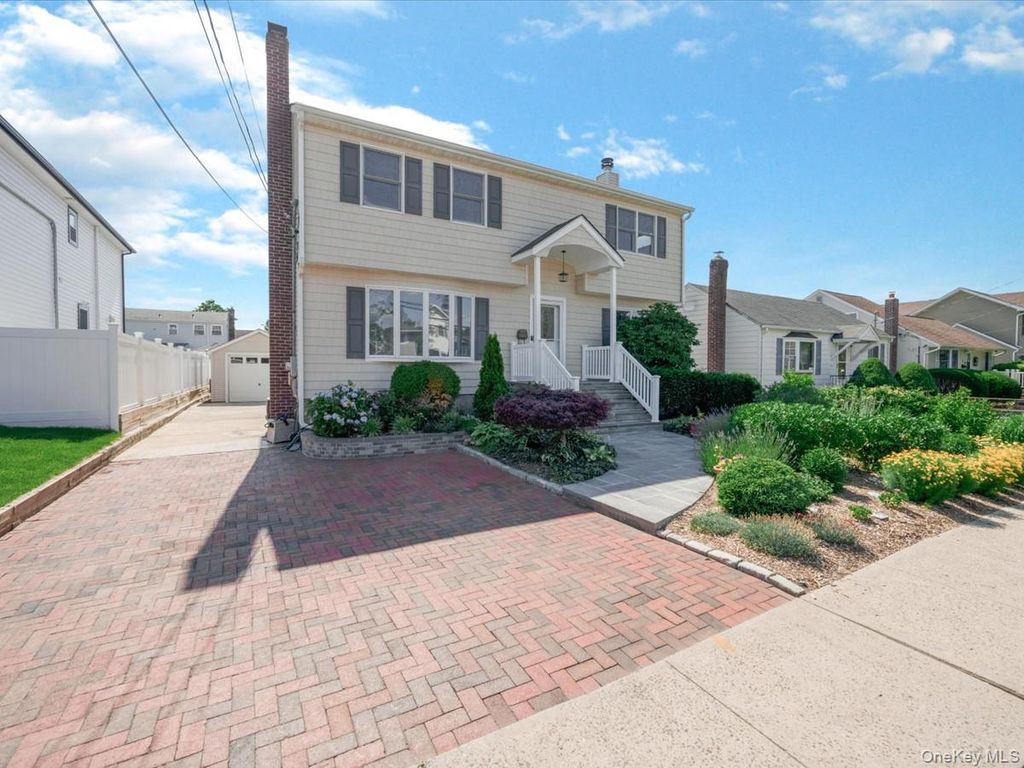 Photo of 4 23rd Street, Jericho, NY 11753 (MLS # 1016339)