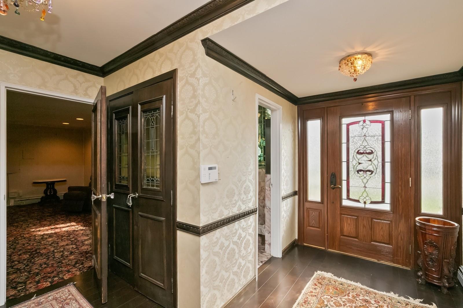 2884 Bayview Avenue, Wantagh, New York image 3