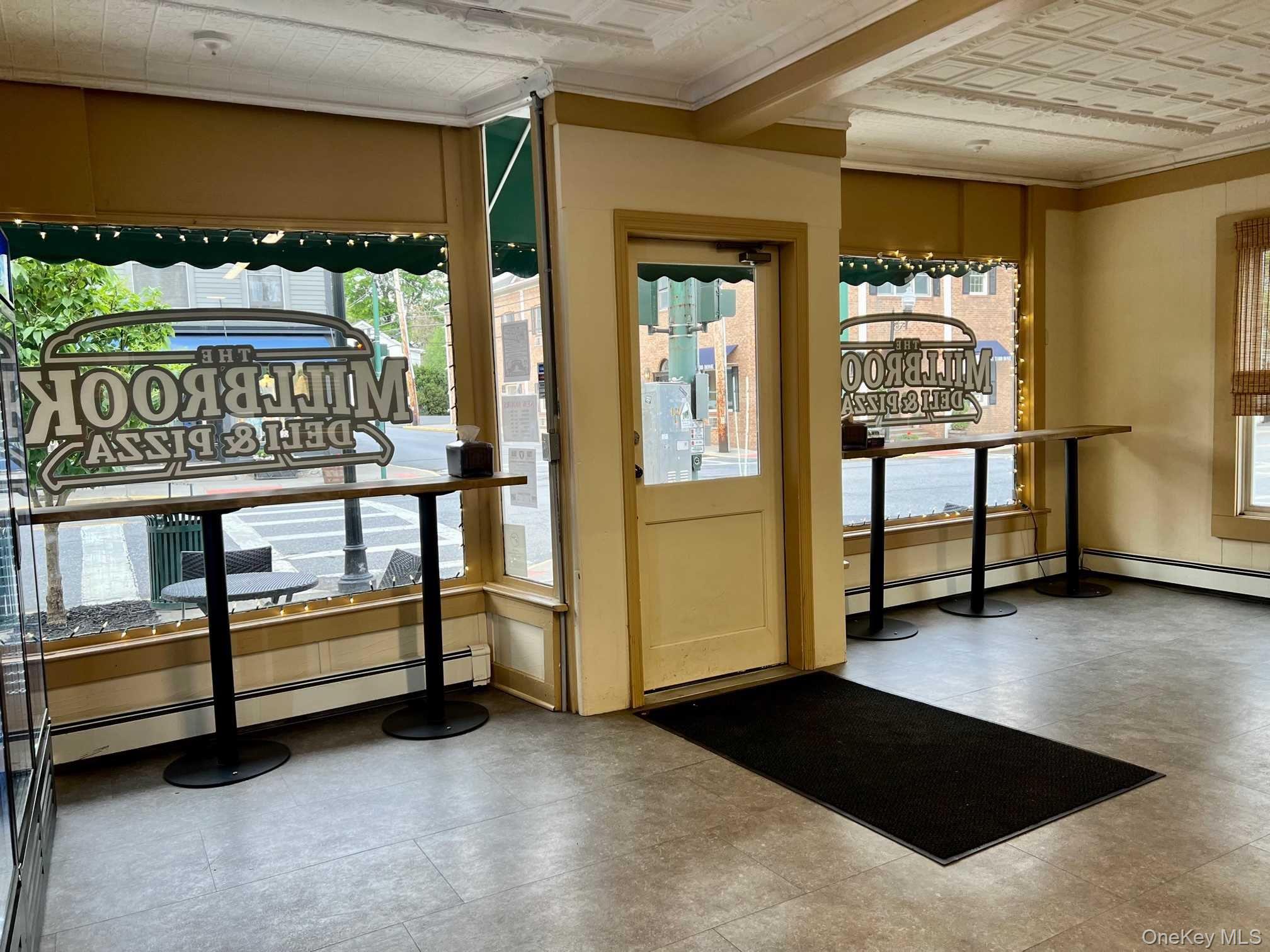 3281 FRANKLIN Avenue