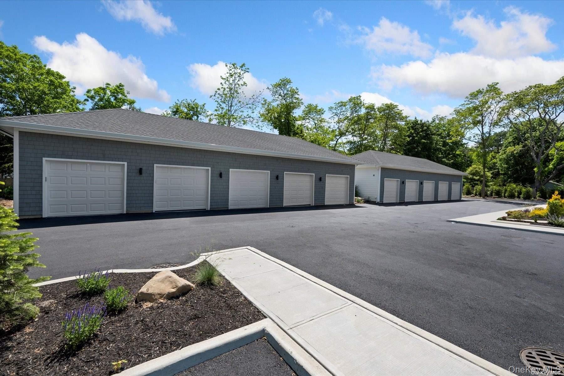 21 Montauk Highway 7