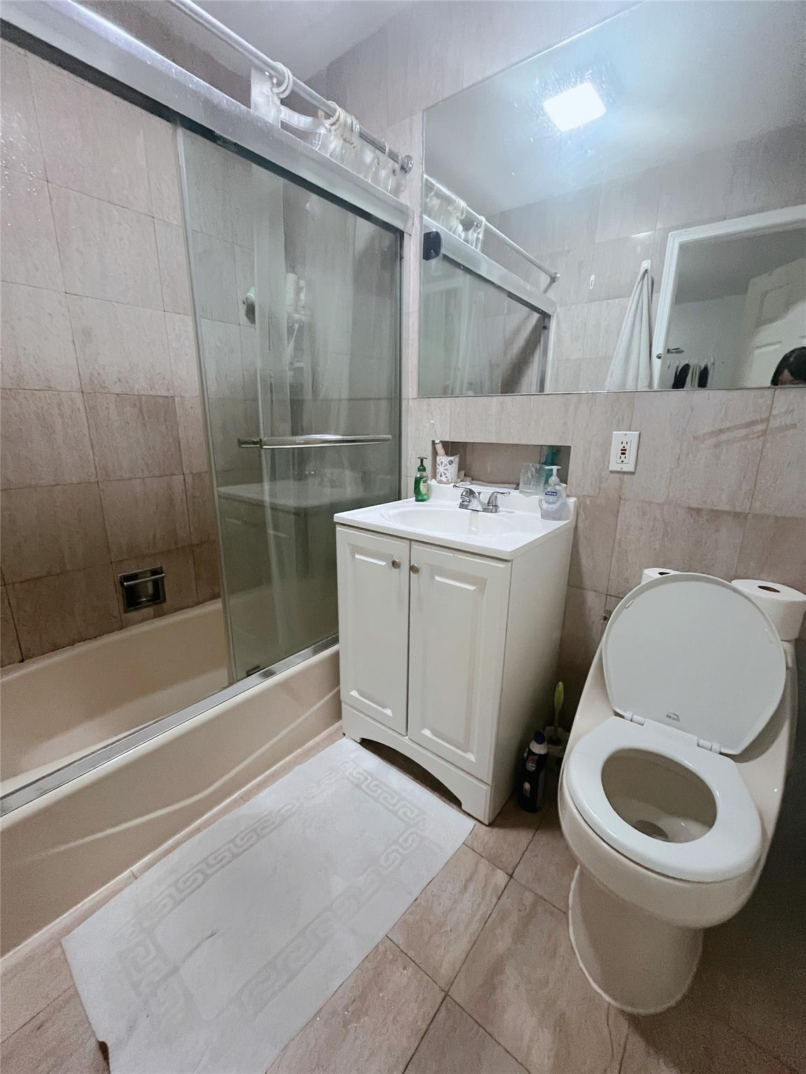 4231 Colden Street R6C