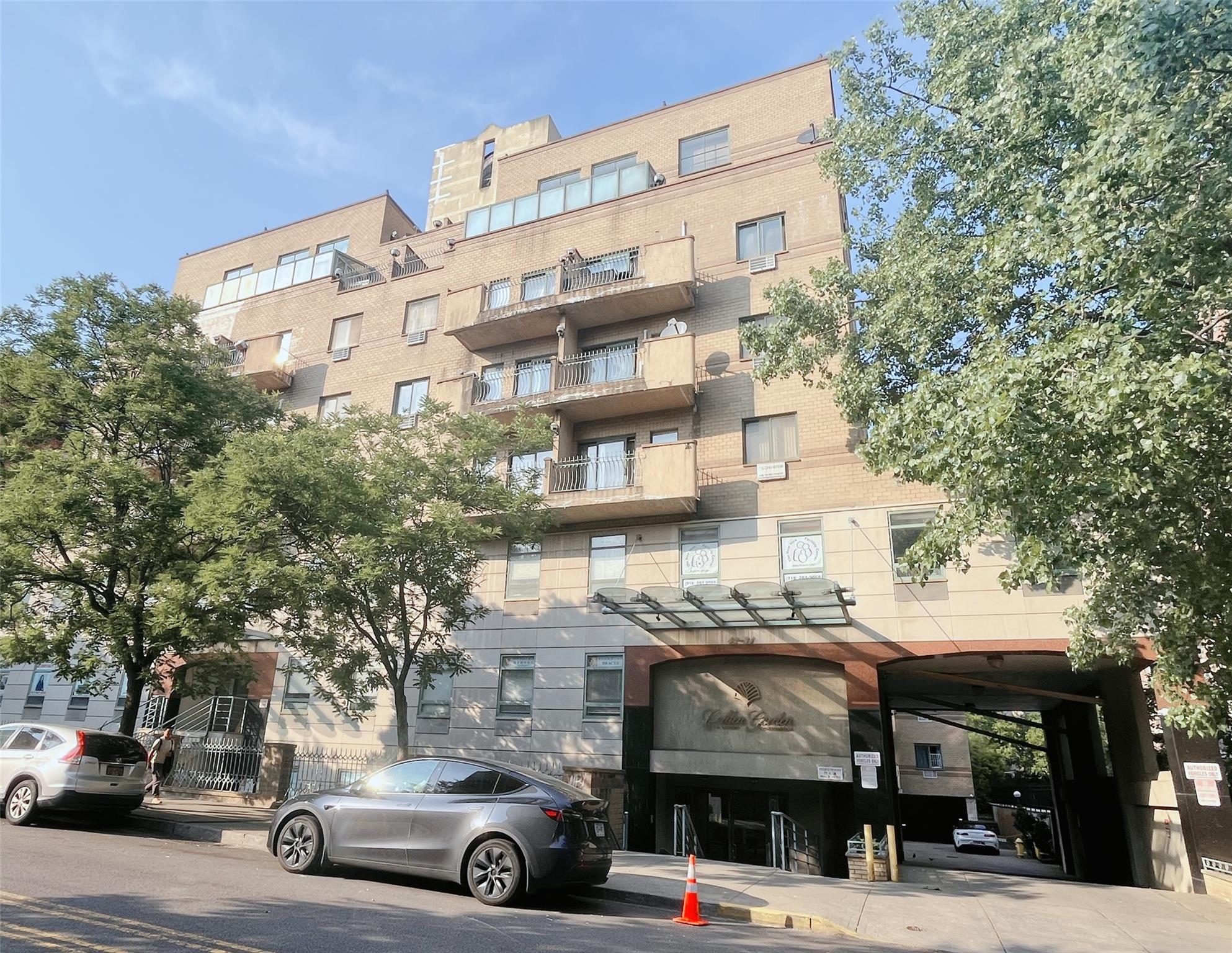 Property for Sale at Colden Street R6c, Flushing, Queens, NY - Bedrooms: 1 
Bathrooms: 1 
Rooms: 4  - $588,000