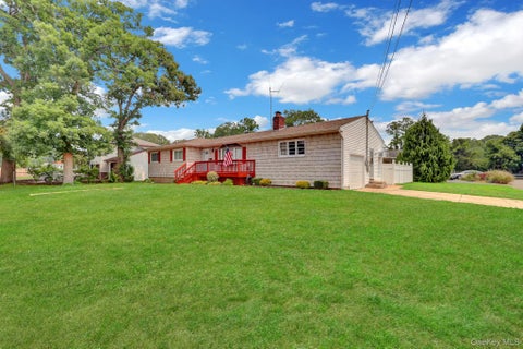 Homes For Sale - 47 Whittier Avenue<br/> North Babylon, NY 11703